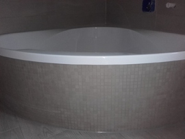 runde Badewanne mit Mosaikfliesen Marktheidenfeldn 